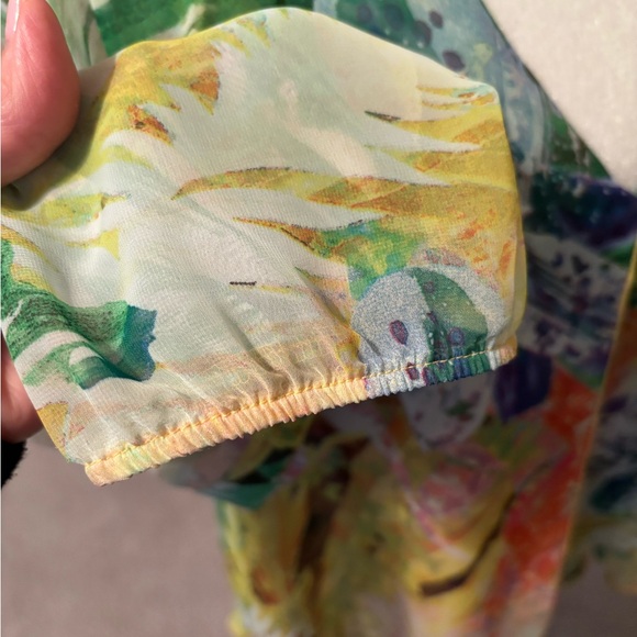 Floral Sheer Overlay Long Sleeved Blouse Size Large - Picture 8 of 9